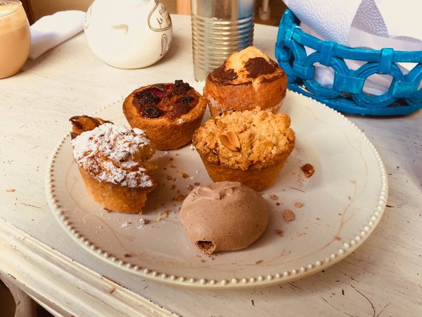 Can You Bake a Gourmet Lemon Meringue Pie with a Crispy Crust?